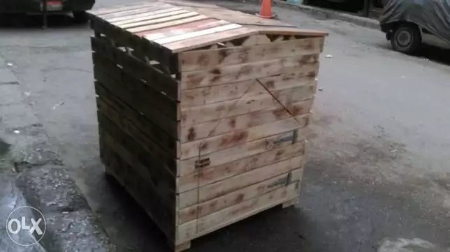 للبيع بيت كلب 100 طول وعرض 85 ارتفاع 100